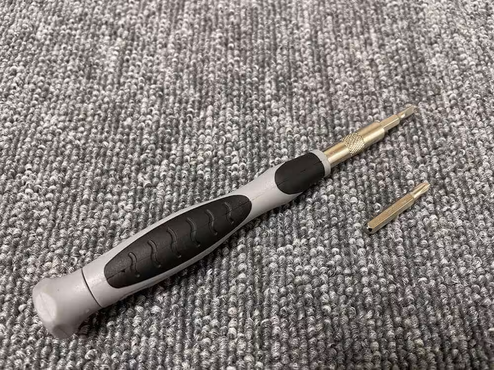 ノブ交換用の工具